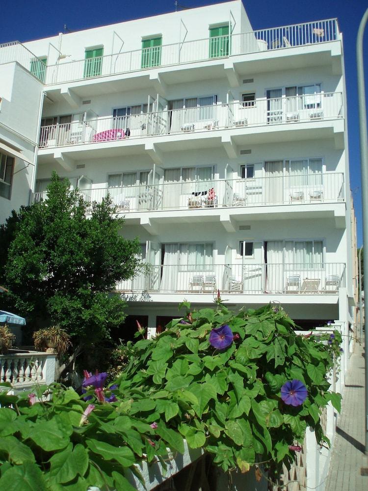 Hostal Cas Bombu Cala Ratjada  Luaran gambar